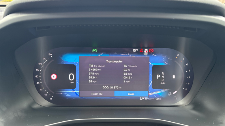 Volvo XC40 2.0 B4P Ultimate Dark 5dr Auto Petrol Estate